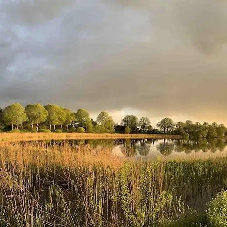 Haus Am See In Der Schaalsee Region *